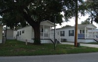 1002 Locke St in Avon Park, FL - Foto de edificio - Building Photo