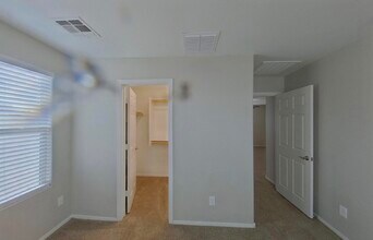 3345 N Ellen Dr in Arlington Heights, IL - Building Photo - Building Photo