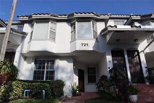 721 SW 148th Ave, Unit 3 in Davie, FL - Building Photo