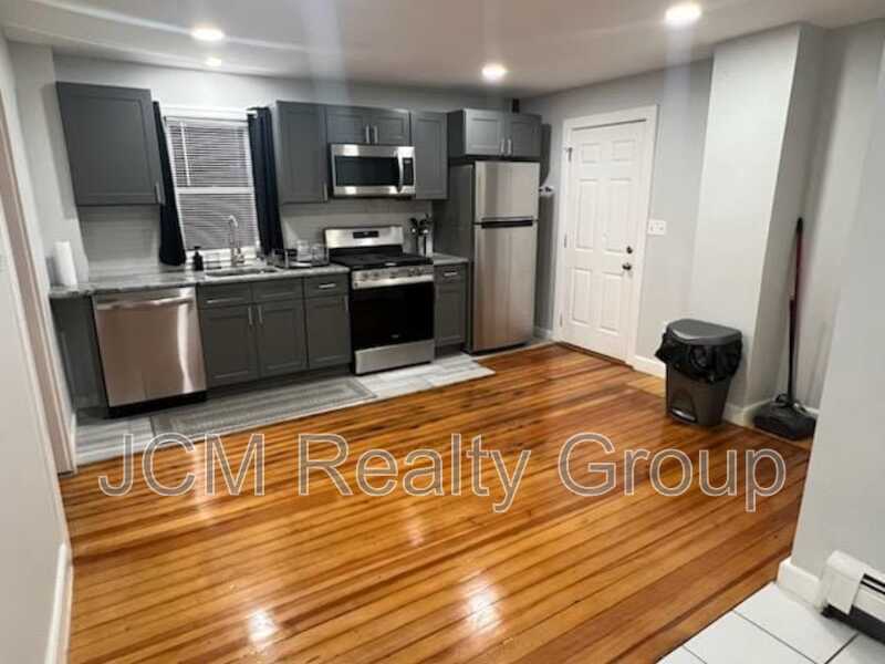 122 Central Ave in Boston, MA - Building Photo