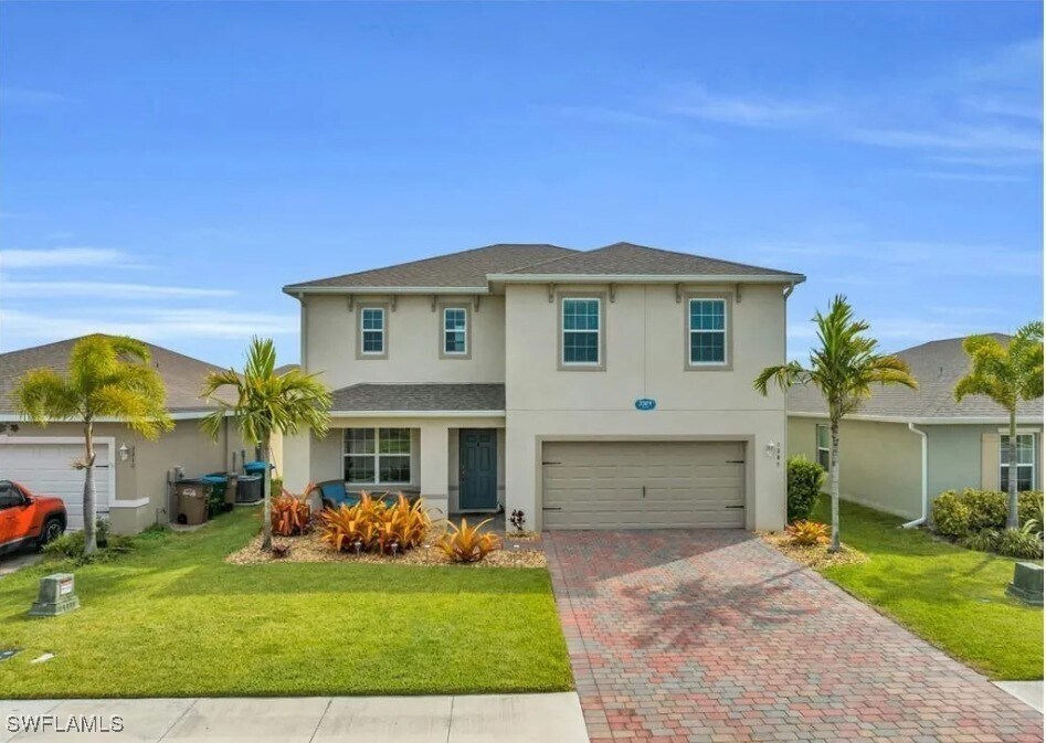 3308 Acapulco Cir in Cape Coral, FL - Building Photo