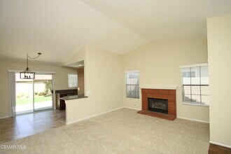 5443 Camino Compadre in Camarillo, CA - Building Photo - Building Photo