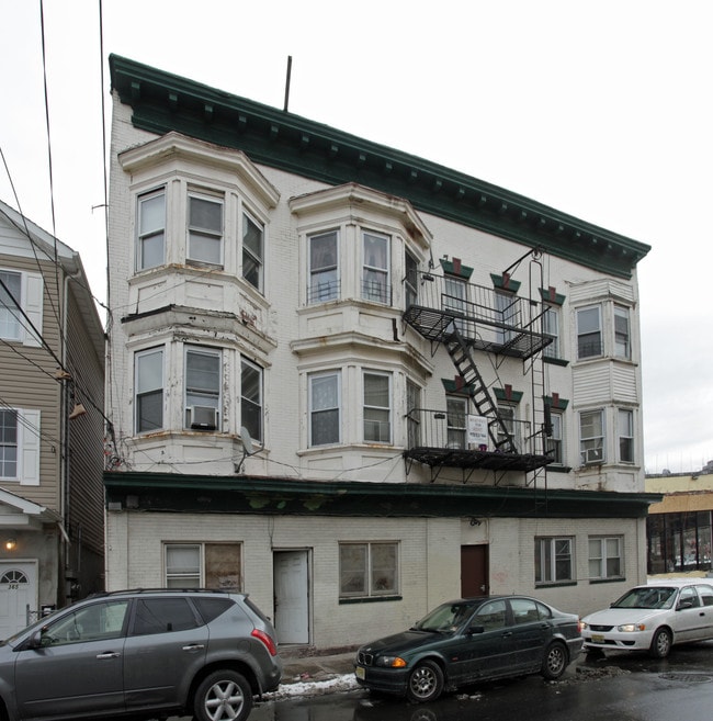 367-369 Summer St in Paterson, NJ - Building Photo - Building Photo