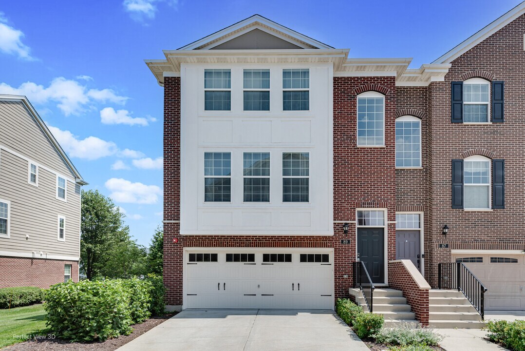 89 Marcel Ln in Schaumburg, IL - Building Photo