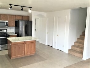 1452 Penasco Rd NE in Rio Rancho, NM - Building Photo - Building Photo