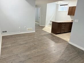 34 Mullin Dr in Guelph, ON - Building Photo - Building Photo