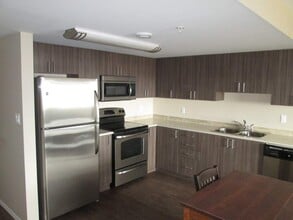 12-Plex Apartments in Iqaluit, NU - Building Photo - Building Photo