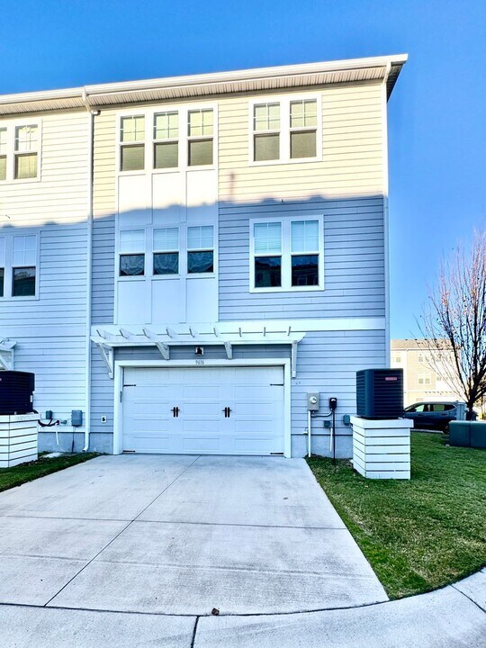 9616 21st Bay St in Norfolk, VA - Building Photo