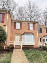 41 Priorslee Ln in Williamsburg, VA - Building Photo