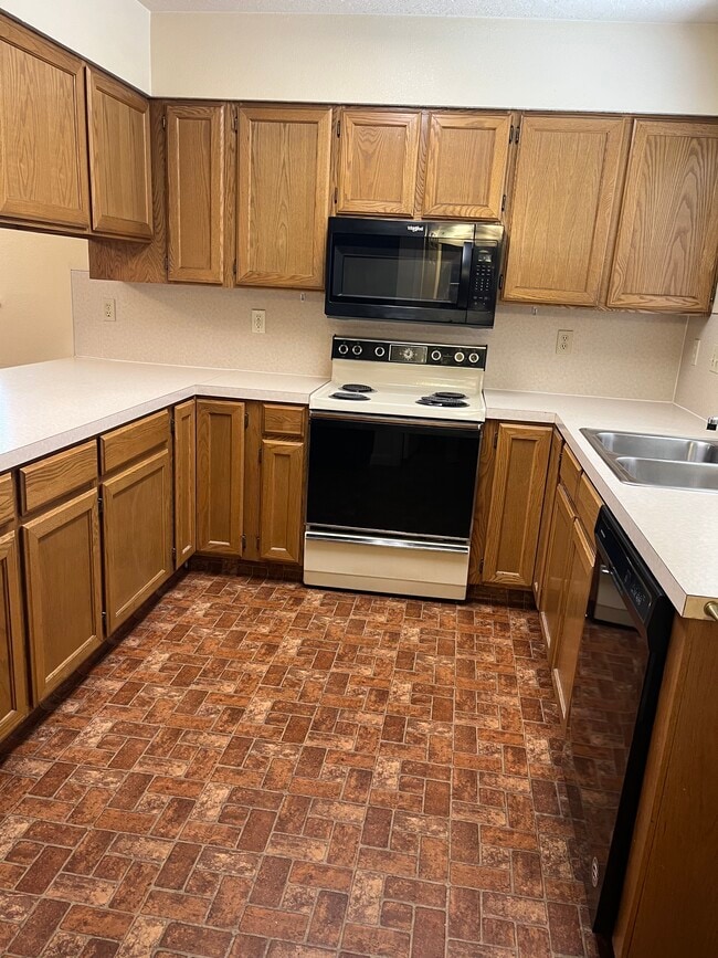 590 N Woodruff Ave, Unit 64 in Idaho Falls, ID - Foto de edificio - Building Photo