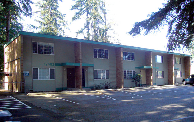 12402 Gibson Rd in Everett, WA - Building Photo - Building Photo