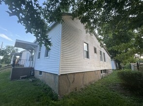 259 S 10th St in Burlington, IA - Building Photo - Building Photo