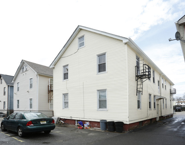 420 Erico Ave in Elizabeth, NJ - Building Photo - Building Photo