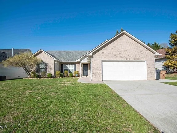 property at 2447 Brierbrook Ln