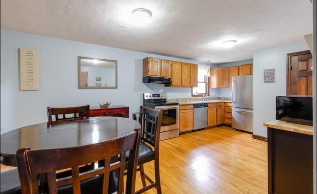 52 Winnepurkit Ave in Lynn, MA - Foto de edificio - Building Photo