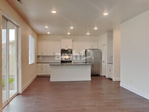 1465 N Alderleaf Rd in Star, ID - Building Photo - Building Photo