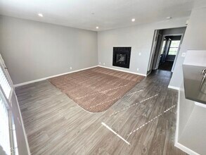 The Meridian in Carmichael, CA - Foto de edificio - Building Photo