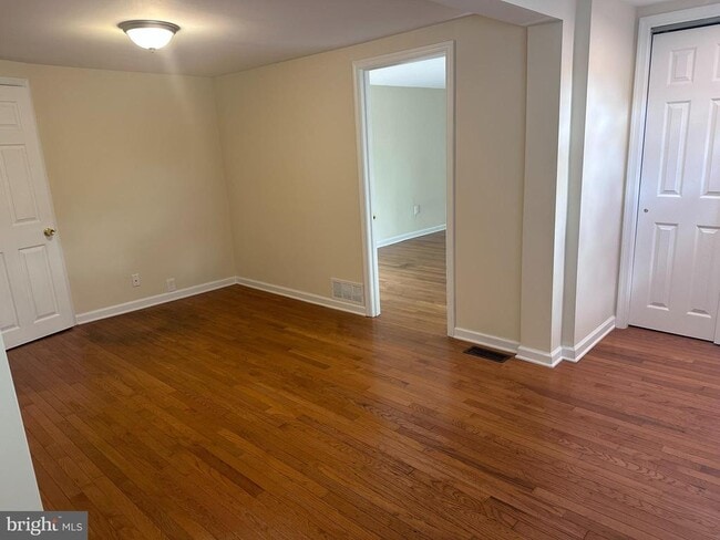 371 Easton Rd in Horsham, PA - Foto de edificio - Building Photo