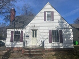 4659 Anderson Rd in South Euclid, OH - Building Photo