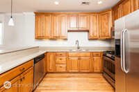 1815 W Armitage Ave, Unit 003 in Chicago, IL - Building Photo - Building Photo