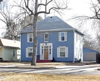 1223 N Wahsatch Ave Apartments