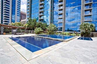 1200 Queen Emma St in Honolulu, HI - Building Photo - Building Photo