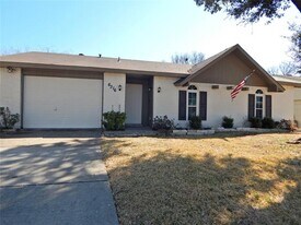 6316 Pine St in Rowlett, TX - Building Photo