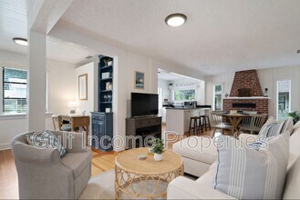 2475 Alameda Avenue in Sarasota, FL - Building Photo - Building Photo