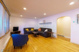 1220 11th St N in Moorhead, MN - Building Photo