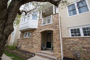 5 Grant St in Long Branch, NJ - Building Photo