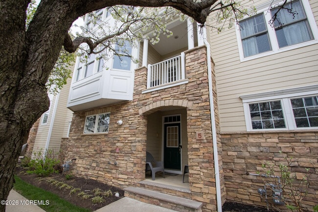 property at 5 Grant St