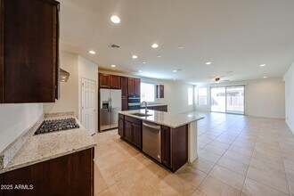 16701 W Whispering Wind Dr in Surprise, AZ - Building Photo - Building Photo