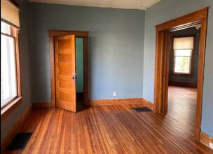 50 Mcclellan Ave in Amsterdam, NY - Building Photo - Building Photo