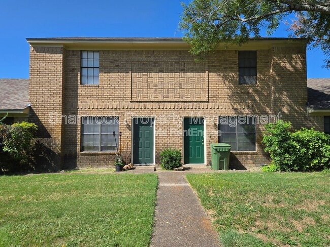 913 Lancelot Cir in Hewitt, TX - Foto de edificio - Building Photo