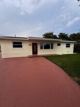 15631 SW 296th St in Homestead, FL - Building Photo - Building Photo