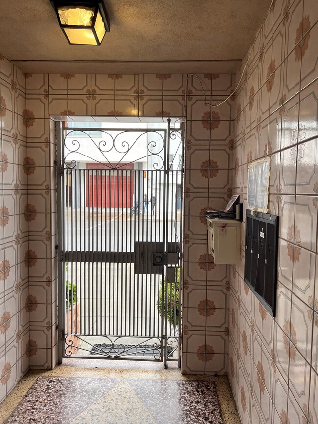 548 26th Ave, Unit 3C in San Francisco, CA - Foto de edificio - Building Photo
