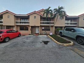 510 NW 109th Ave in Miami, FL - Building Photo
