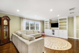 5 Alexander Dr in Randolph, NJ - Building Photo - Building Photo