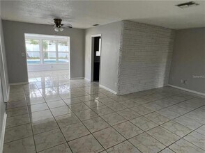 6280 30th Ave N in St. Petersburg, FL - Building Photo - Building Photo