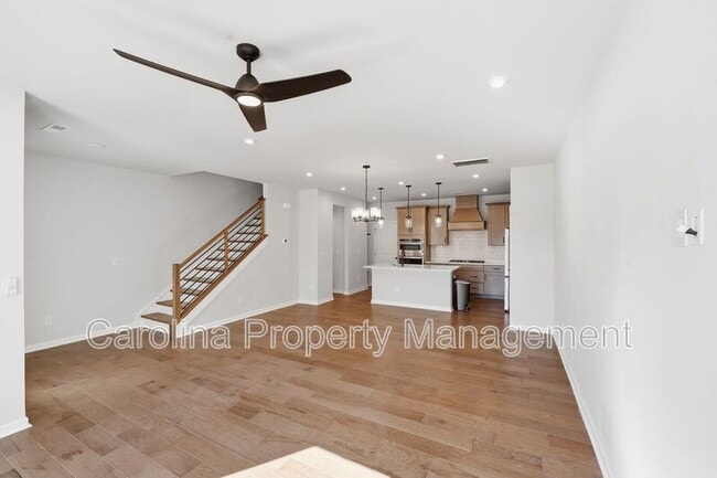 423 Vinroot Aly in Charlotte, NC - Building Photo - Building Photo