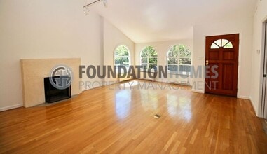 15 Bank St in San Anselmo, CA - Building Photo - Building Photo