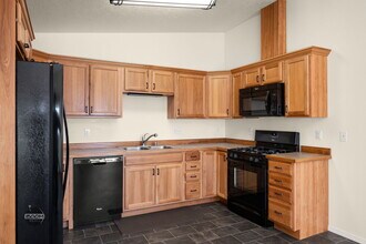 11440 Dawn St in Anchorage, AK - Building Photo - Building Photo