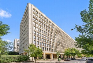 1450 E 55th Pl in Chicago, IL - Building Photo