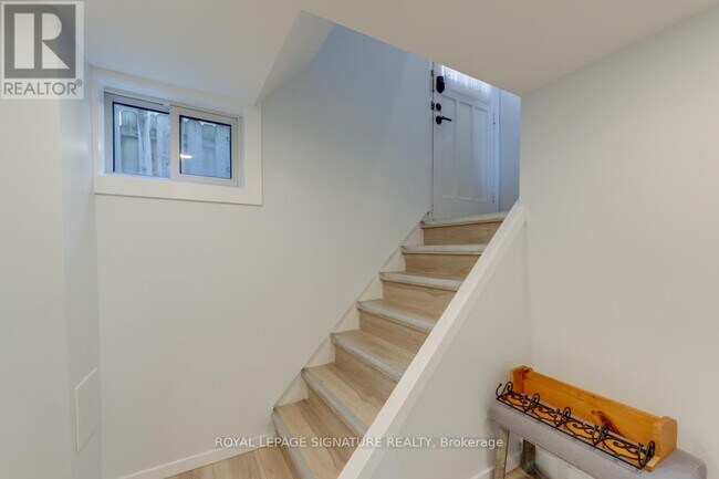 37 Archerhill Dr in Toronto, ON - Building Photo - Building Photo
