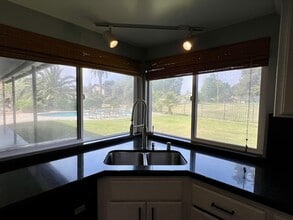 6508 Landfair Dr in Bakersfield, CA - Building Photo - Building Photo