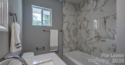 910 E 6th Ave in Gastonia, NC - Building Photo - Building Photo