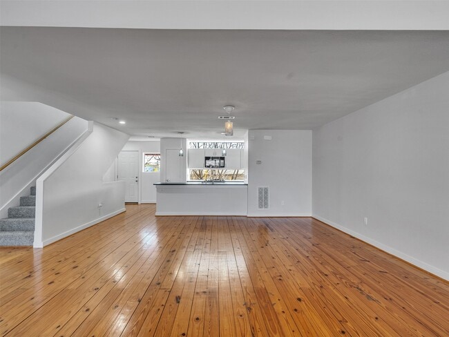 property at 6935 Yellowstone Way Dr