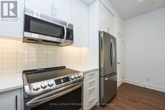 40-40 Lunar Cres in Mississauga, ON - Building Photo - Building Photo