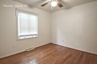 9010 W 101st St photo'