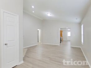 345 Bent Stream Ln in Brownsburg, IN - Building Photo - Building Photo